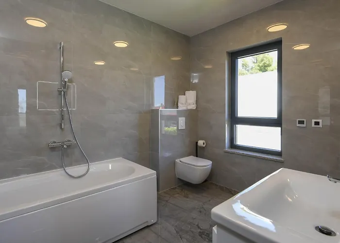 ヴィラ Mi In - Haus Fuer 8 Personen *