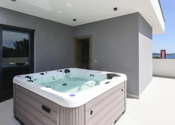 Mi In - Haus Fuer 8 Personen ヴィラ オレビック