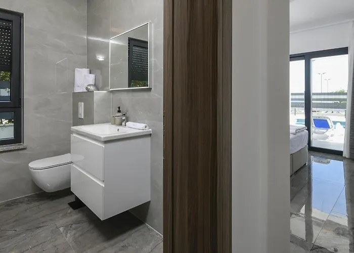 ヴィラ Mi In - Haus Fuer 8 Personen オレビック