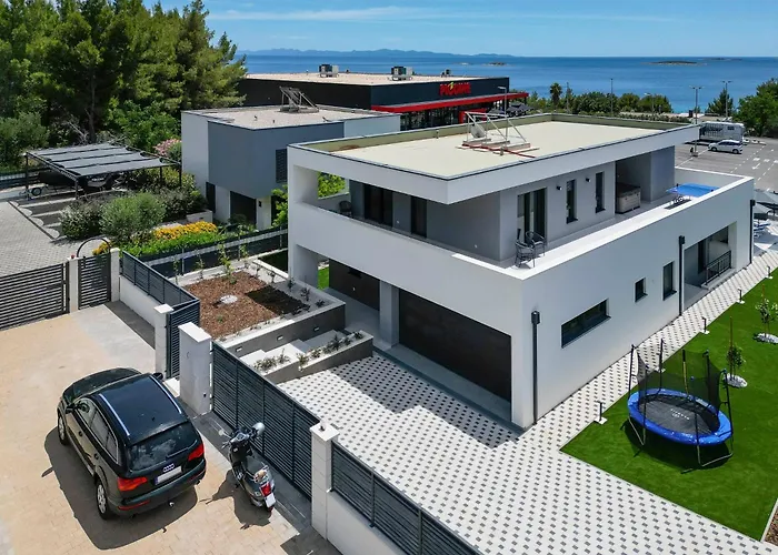 Mi In - Haus Fuer 8 Personen オレビック